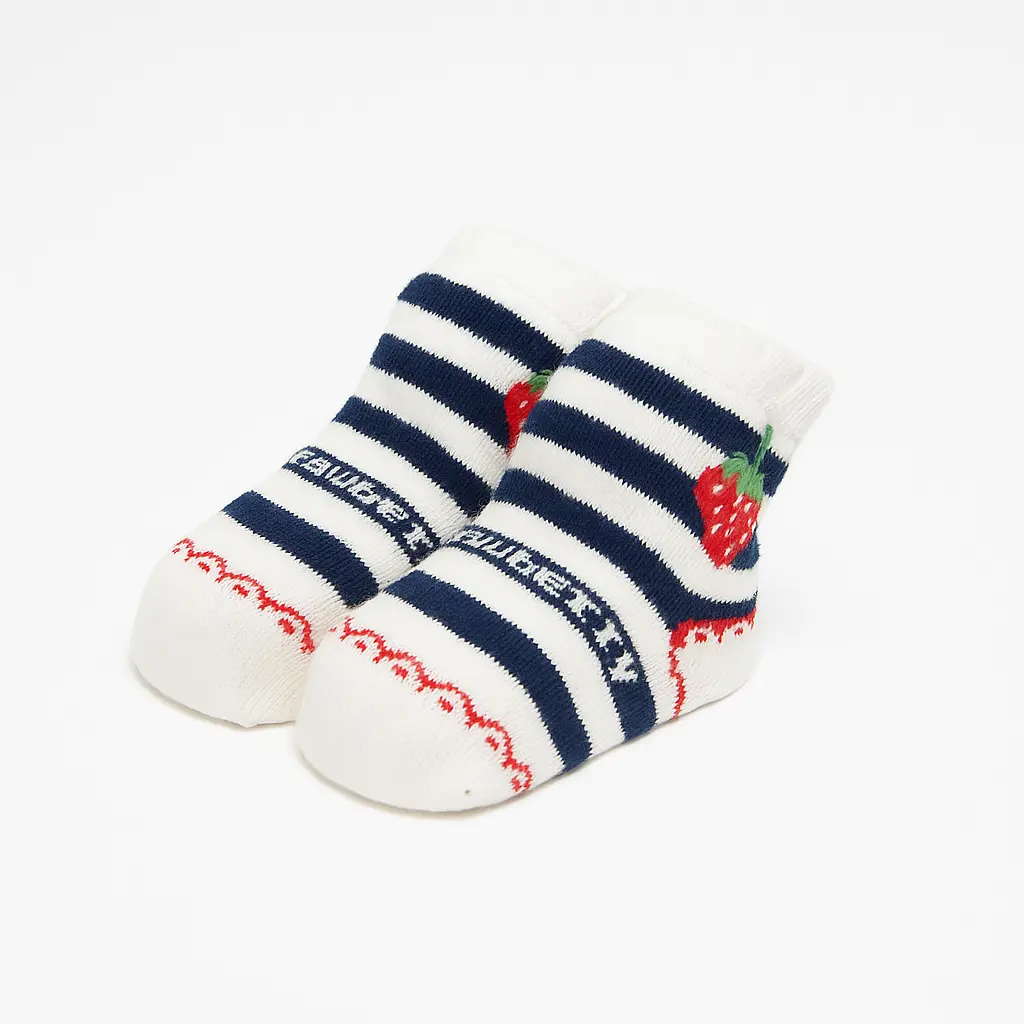 20251103_1319_Striped Baby Socks_remix_01k94q1j1medbb9qzg60tsct8n.webp