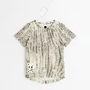 20251109_1333_Gray Patterned Shirt_remix_01k9m64x53e5yatndp0m80ketn.webp