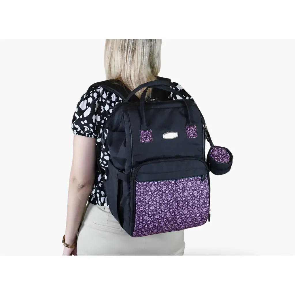 4_-vea-bag-purple-carried.webp