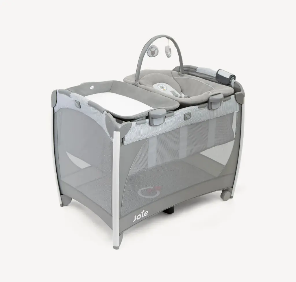 p2-joie-cots_cribs-excursion-change_bounce-portrait-left-angle_1.webp