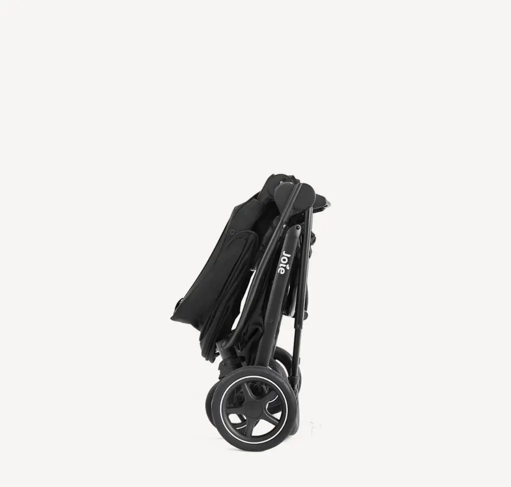 p04-joie-pushchair-versatrax-raven-folded.webp