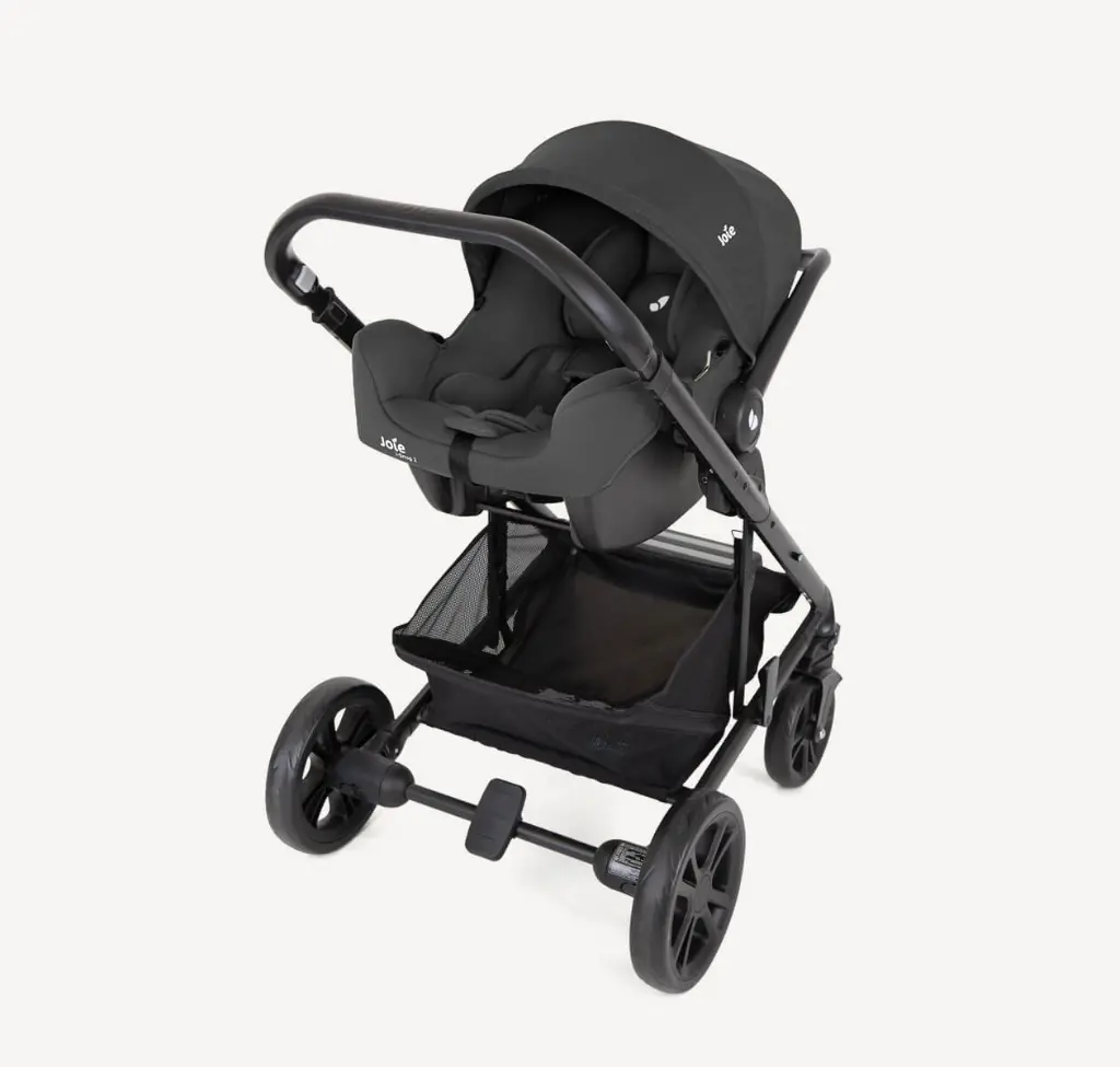 p02-joie-chrome-travel-system-upper-angle-pram-car-seat.webp