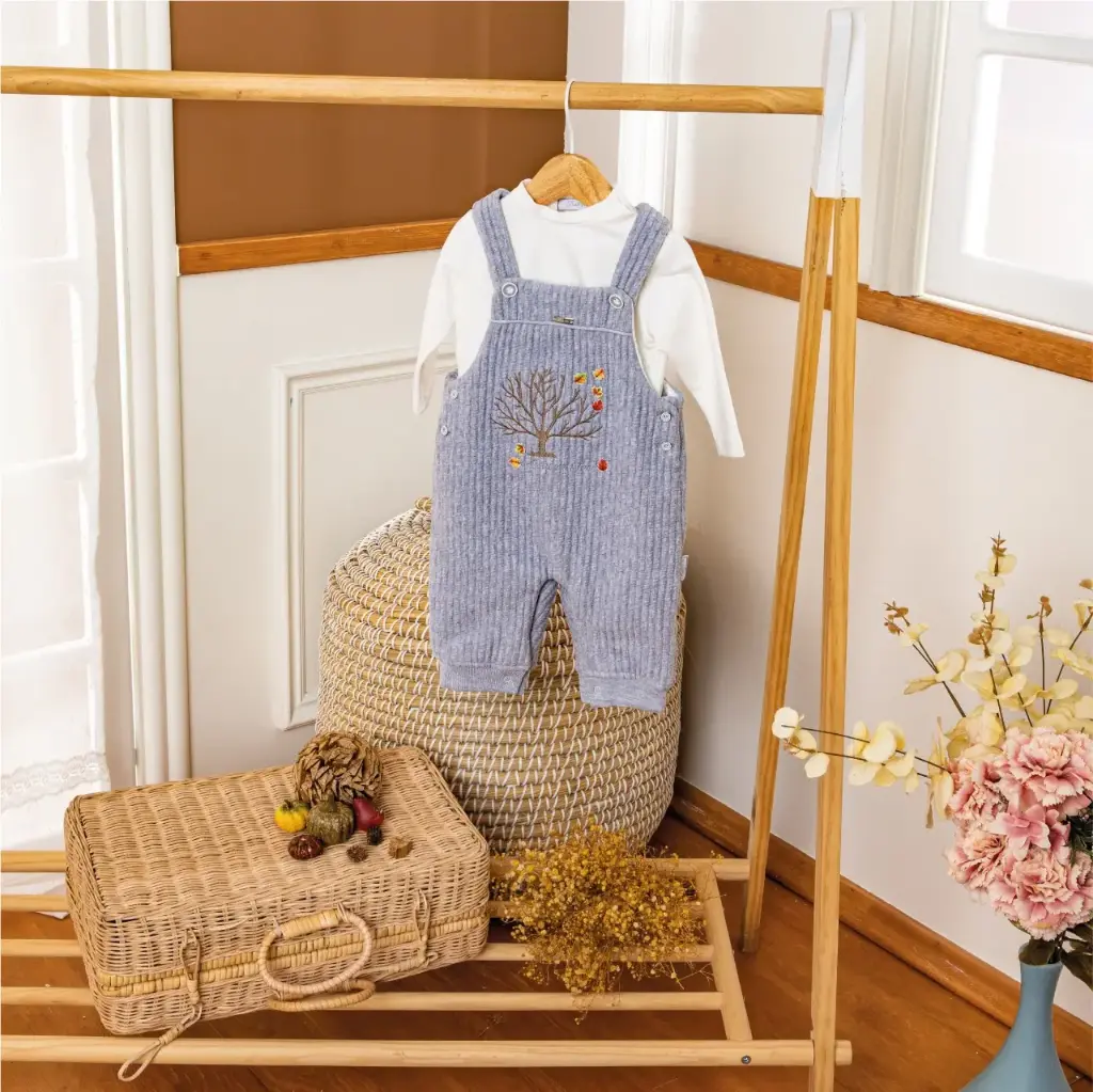 طقم من قطعتين