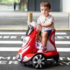 [20983] 3 Large Tricycles + 2 Small Mercedes Cars 456-34